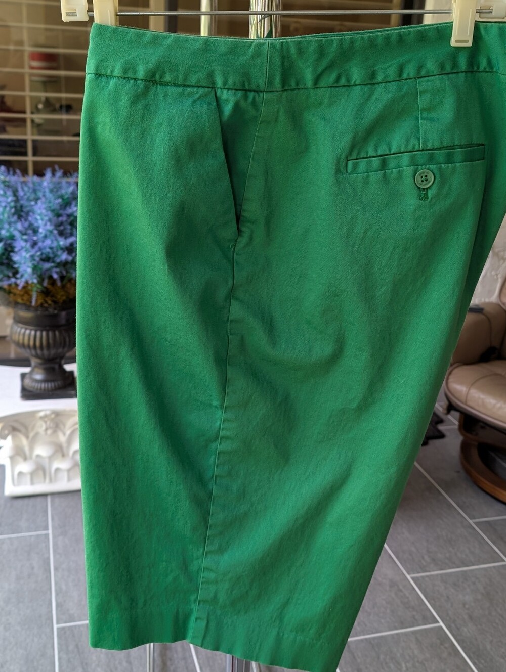 JONES NY VIVID GREEN 💚 BERMUDA WOMEN'S SHORTS